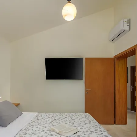 Alora Villa Pridraga