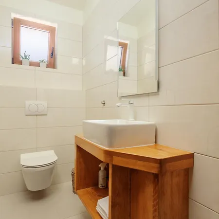 Alora Villa *
