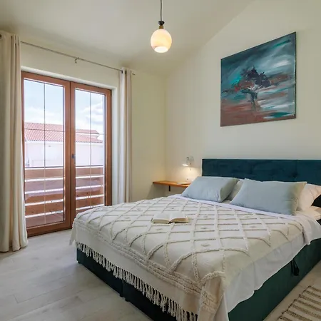 Alora Villa *